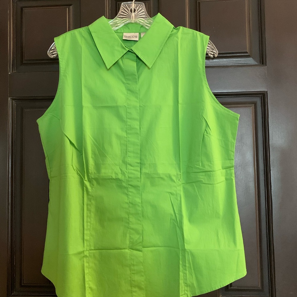 Chico's Green Sleeveless Blouse size 2(L)